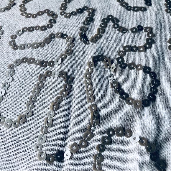 GRAY SEQUINS TANK - Picture 3 of 6